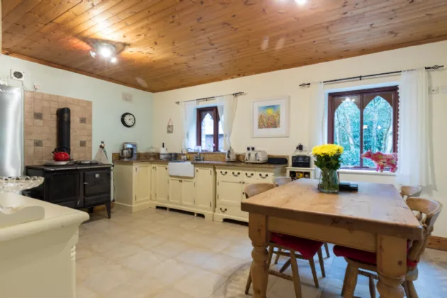 Photo of Woodcutters Cottage, Barnlands, Gorey, Co. Wexford, Y25CK15