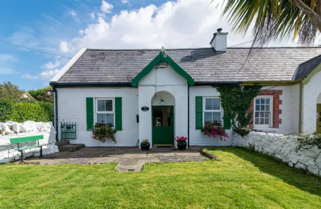 Photo of Oakwood Cottage, Coastguard Cottages, Derrymore West, Tralee, Co. Kerry, V92 E36H