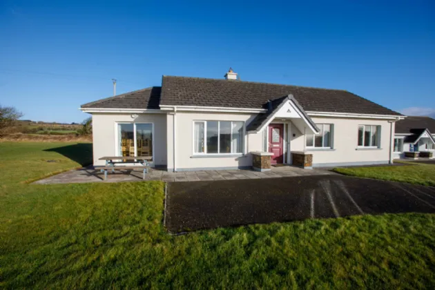 Photo of 14 Mountway, Kerry Holiday Village, Ballyheigue, Co. Kerry, V92YW26