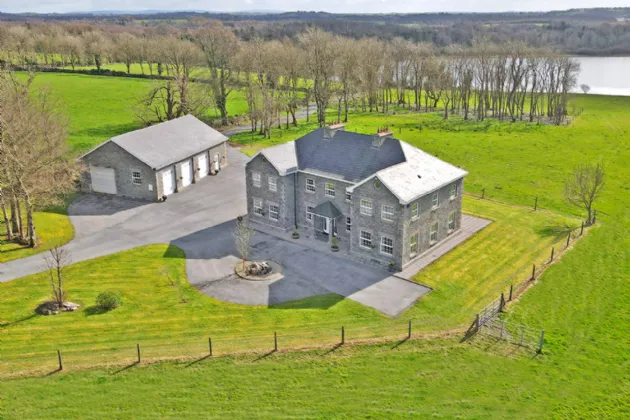Photo of Lough Garr House, Dromore, Ruan, Ennis, Co Clare, V95 PPK4